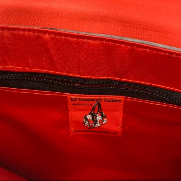 Pink Vintage Car Print Crossbody Bag - Picture 7 of 8